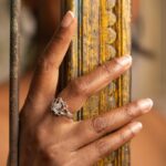 Bague en or blanc 18k histoire romaine aetius Joaillerie Taillandier
