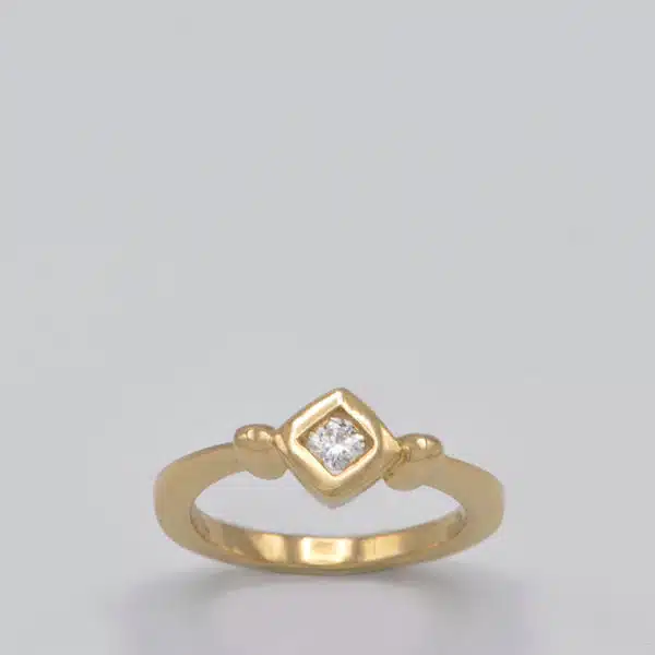 Solitaire or jaune et diamant