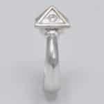 Bague pyramide