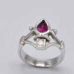 Bague diadème saphir rose naturel madagscar