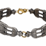 Bracelet-tour-de-guet-Taillandier-joaillier-bijoux-d-histoire