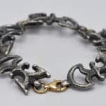 Bracelet Noun