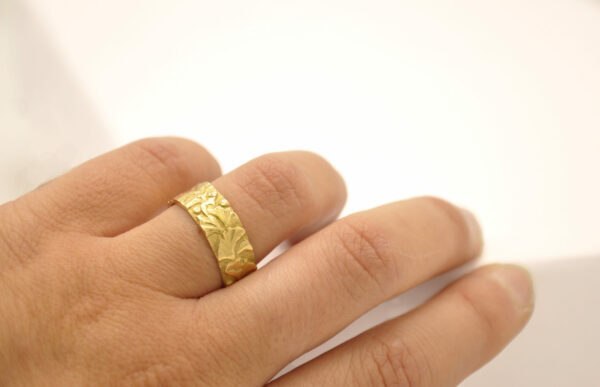 Anneau-alliance-gingko-or-Taillandier-createur-bijoux3