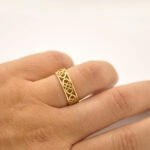 Anneau alliance cœurs or jaune 18K templier ajouré