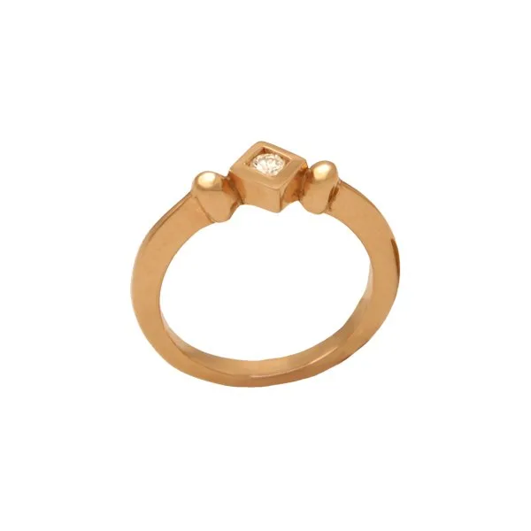 Solitaire en or rose et diamant naturel