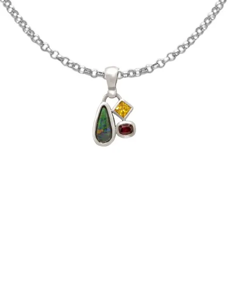 Pendentif inspiré du galbe de petits galets des plages bretonnes.