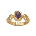 Bague saphir violet or jaune