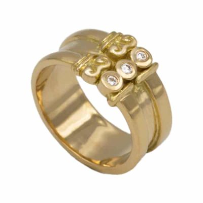 Anneau large colonne romaine en or jaune 18K